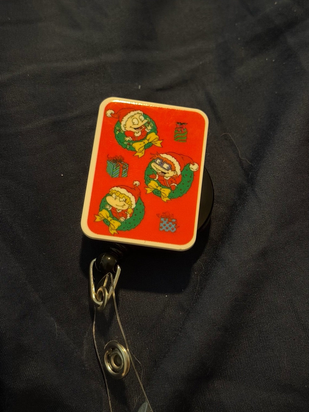 Portable Audio Badge Reel with Red Holiday Design